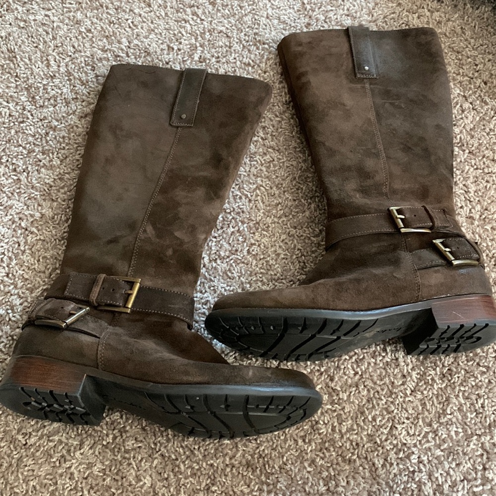 Tall brown side boots 7 1/2